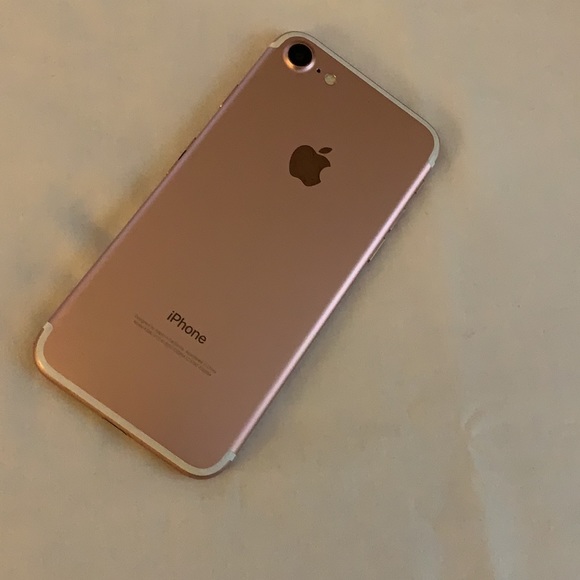 iPhone 7 - Picture 2 of 4